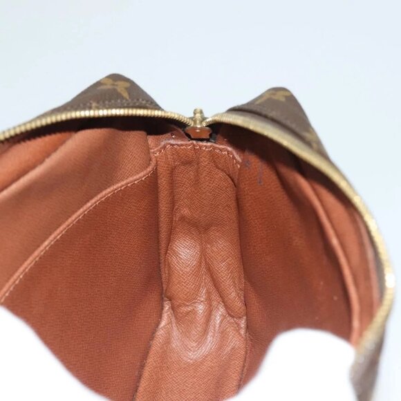 LOUIS VUITTON Monogram Compiegne 23 Clutch Bag - Picture 13 of 16